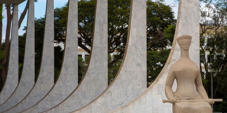 STF tem três votos para liberar retorno da contribuição sindical