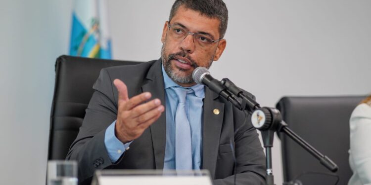 Jari preside audiência pública sobre a concessão do serviço de saneamento