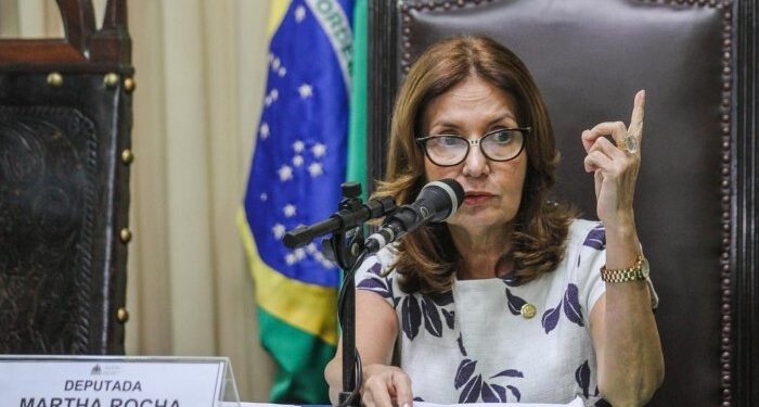 Projeto proíbe seguradoras de veículos de exigir rastreadores