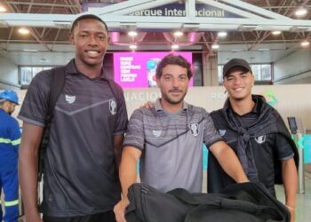 Atletas da base do Resende viajam para período de treinamento no Lyon