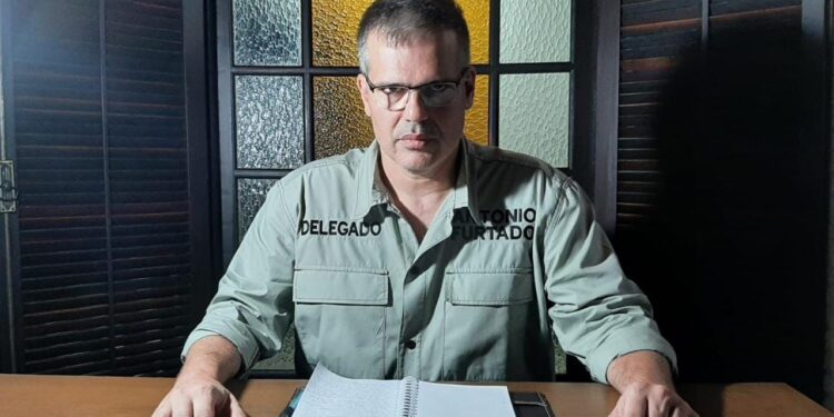 Delegado ouve suspeito de omitir socorro a vítima de incêndio
