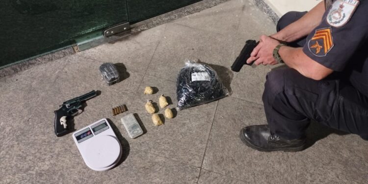 Traficante é preso por violência doméstica em Resende
