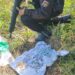 Homem é preso e menor apreendido por tráfico de drogas em Resende