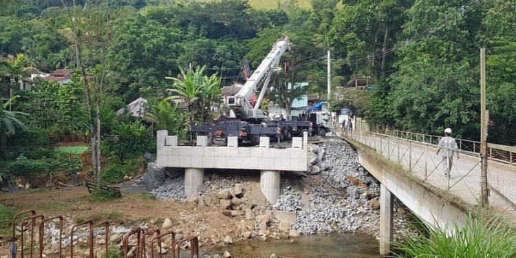 Trecho da estrada Paraty X Cunha continua interditado nesta quinta-feira