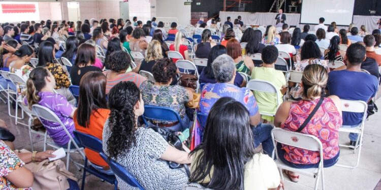 Barra do Piraí capacita professores contra violência sexual infantil