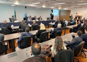 Comissão da Alerj aprova parecer a LDO 2024 com déficit de R$ 3,6 bilhões