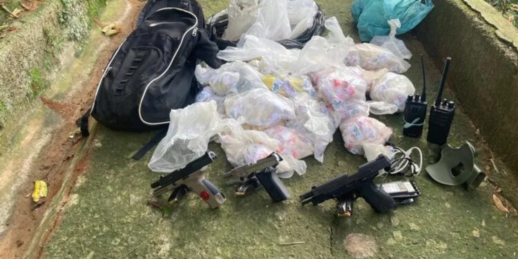 Três homens são presos em operação da PM no Água Limpa, em Volta Redonda