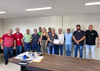 Ednardo Barbosa apresenta proposta de reajuste salarial dos servidores de Pinheiral