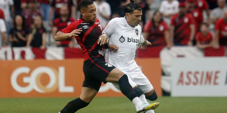 Botafogo e Athletico-PR se enfrentam pela Copa do Brasil