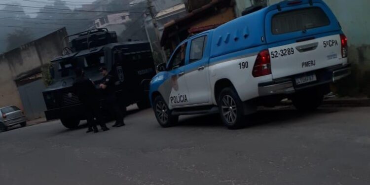 PM usa ‘Caveirão’ durante operação no Getúlio Vargas