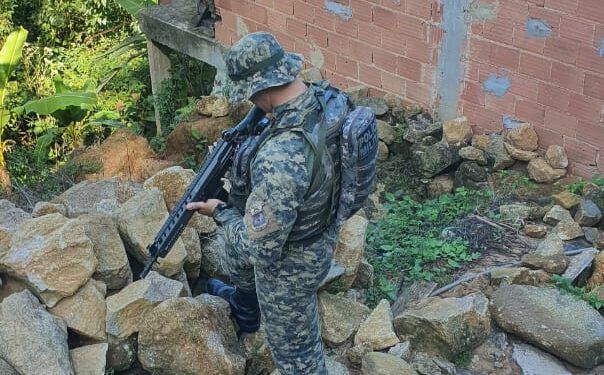 Extração mineral sem licença é identificada em Mangaratiba