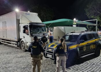 PRF realiza operação contra exploração sexual de menores na Dutra