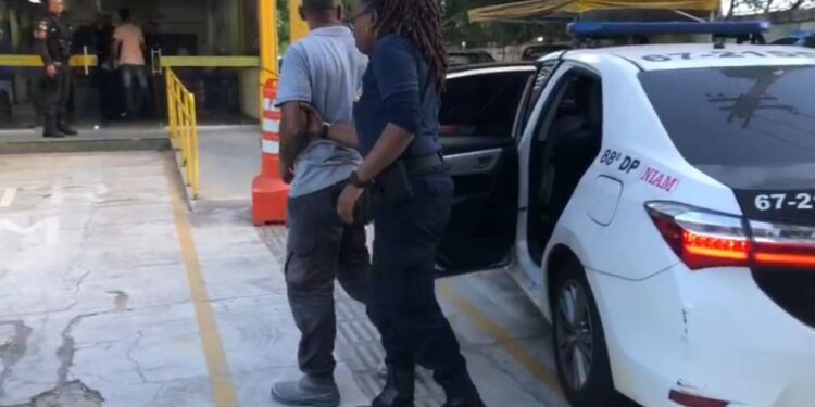 Padrasto condenado por estuprar enteada menor de idade é preso em Barra do Piraí