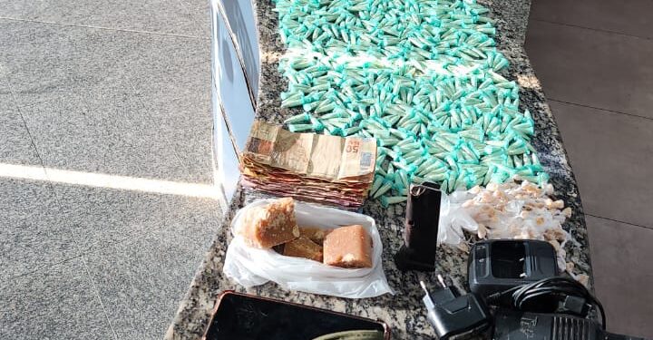 Polícia Militar apreende grande quantidade de drogas em Barra Mansa
