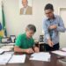 Alexandre Serfiotis assina escritura do terreno onde será a UBS do Parque Mariana, em Porto Real