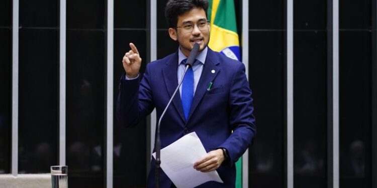 Câmara aprova prioridade de atendimento em órgãos públicos para autistas e pessoas com mobilidade reduzida