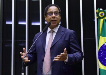 Deputados criticam posicionamento de empresas de tecnologia contra o PL das Fake News