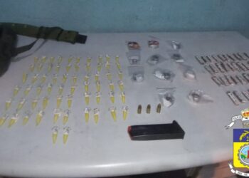 Polícia Militar apreende drogas após confronto com criminosos em Volta Redonda