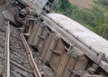 Trem descarrila no Vista Alegre, em Barra Mansa