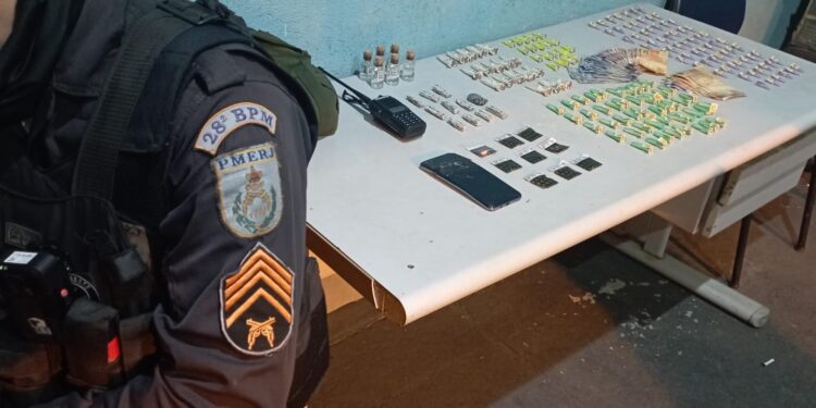 Polícia Militar apreende grande quantidade de drogas no Siderlândia, em VR