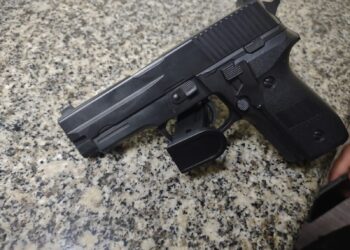 Homem é preso com simulacro de pistola no Aterrado, em Volta Redonda