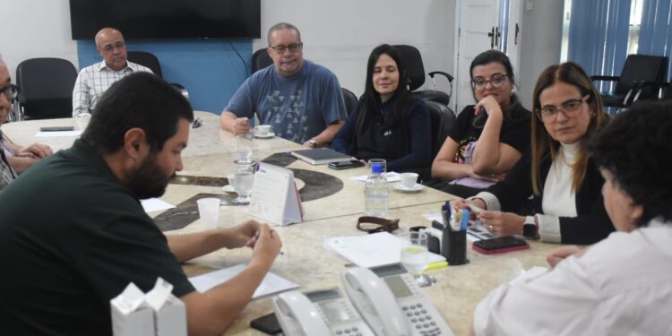 CSN abre 880 vagas em Volta Redonda. Anúncio foi feito ao prefeito Neto