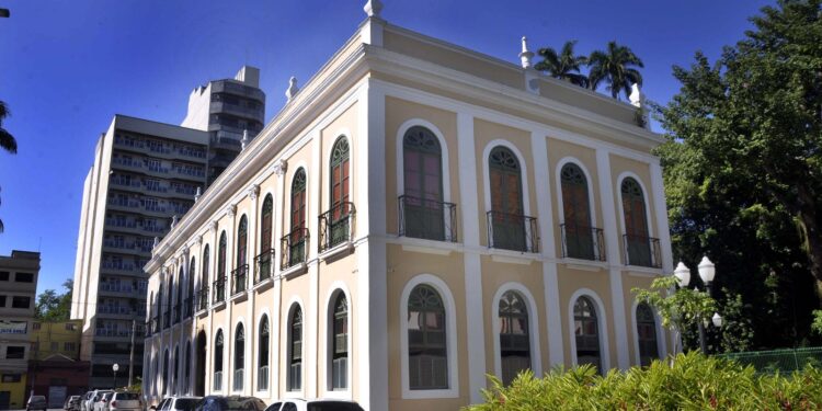 Barra Mansa receber nesta quinta a exposição “Transfiguração da Forma”