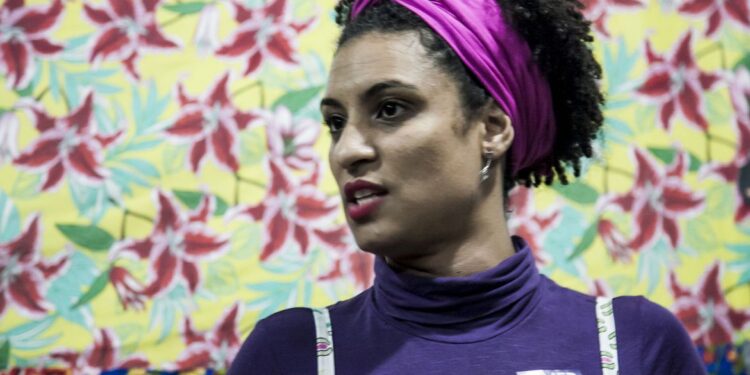 Ex-bombeiro é preso em operação que apura morte de Marielle Franco