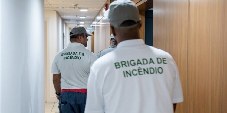Bacellar adota medidas de prevenção contra incêndios na Alerj