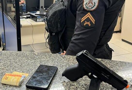 Homem é detido com réplica de pistola em Volta Redonda