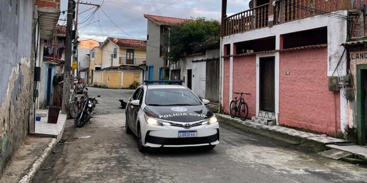 Homem apontado como autor de homicídio qualificado é preso em Paraty