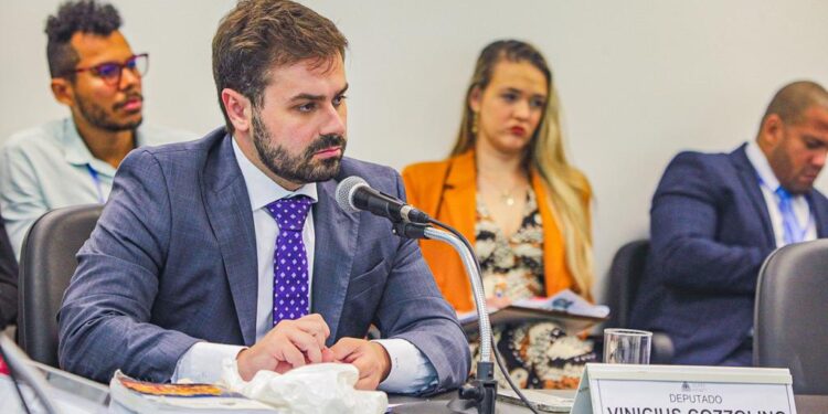 Alerj aprova projeto que cria programa de qualificação técnica para jovens em acolhimento institucional