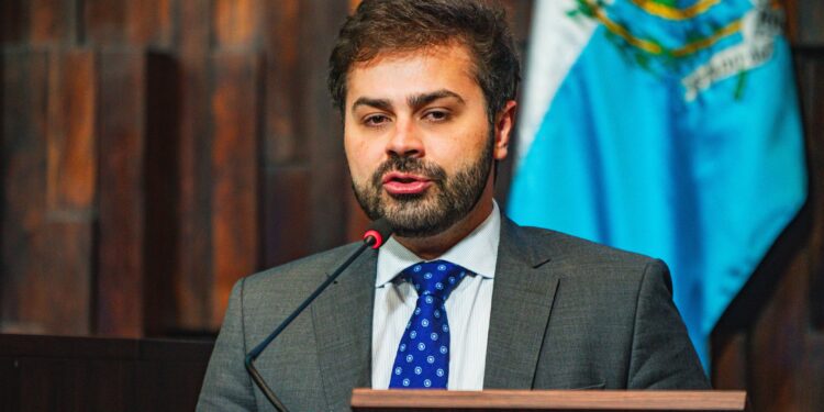 Estágio realizado na administração estadual poderá contar como experiência profissional para primeiro emprego e concursos