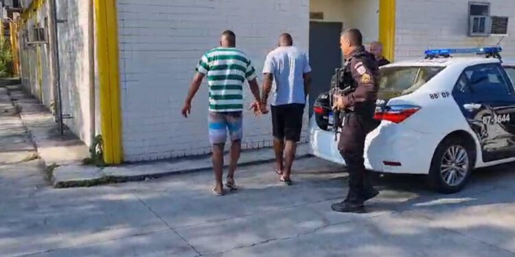 Operação desarticula tráfico de drogas e prende três pessoas em Barra do Piraí