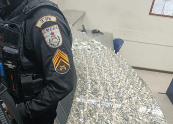 Polícia Militar apreende drogas no Getúlio Vargas, em Barra Mansa