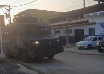 Polícia Militar realiza operação no Condado e Ilha das Cobras, em Paraty