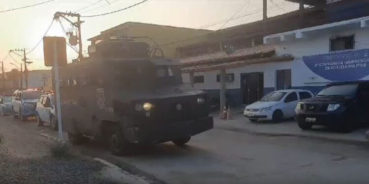 Polícia Militar realiza operação no Condado e Ilha das Cobras, em Paraty