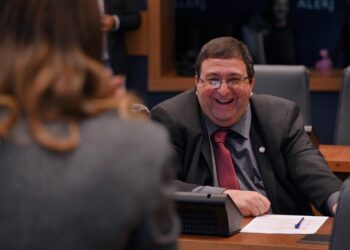 Munir Neto quer implantar o Cartão do Saber na rede estadual de educação