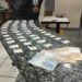 Homem é preso e menor apreendida por tráfico de drogas em Vassouras