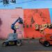 Artista de Volta Redonda finaliza mural com nove metros no Beco do Arigó, no Santa Cecília