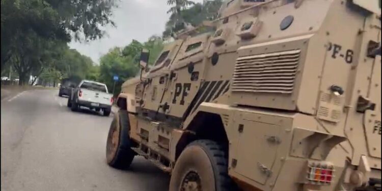 PF deflagra operação contra milícia no Rio de Janeiro e Angra dos Reis