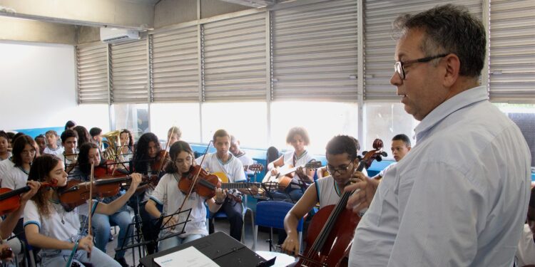 Semana do Músico encanta alunos da Escola Vocacionada em Barra Mansa