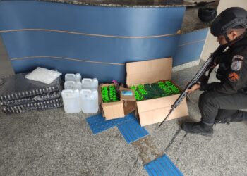 Menor é apreendido com drogas e um carro durante ação no Morro da Caixa D’Água, em Angra dos Reis