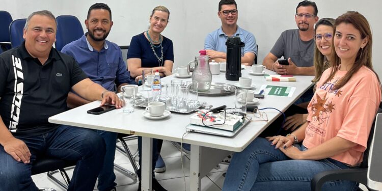 IFRJ de Pinheiral recebe emenda do Deputado Federal Bandeira de Mello para programa social de equoterapia