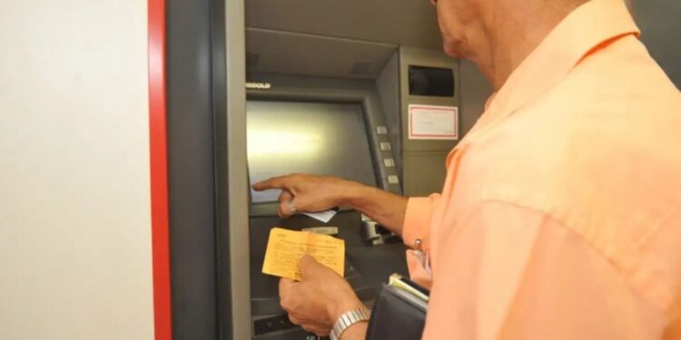 Agências bancárias fecham nesta quarta e reabrem na quinta