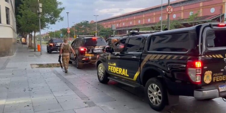 Mansão em Angra dos Reis foi usada para lavagem de dinheiro de tráfico internacional