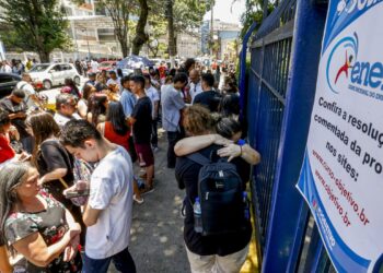 Primeiro dia de provas do Enem 2023 registra 28,1% de ausências