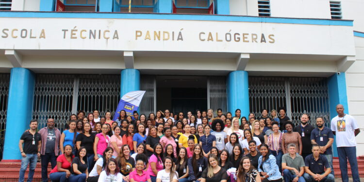 CSN irá formar 89 candidatas para áreas na siderurgia