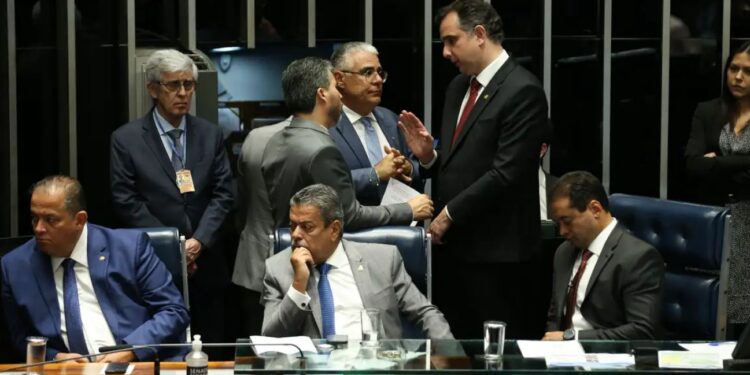 Senado aprova taxação de apostas esportivas, com alterações no texto