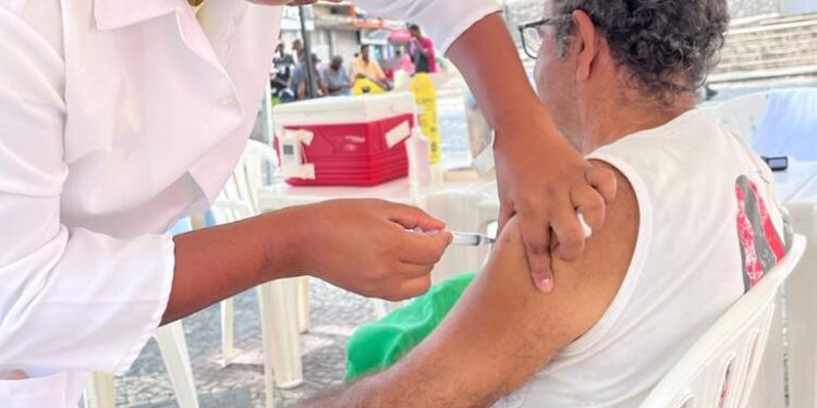 Barra Mansa realiza último mutirão de vacinação contra covid-19 de 2023